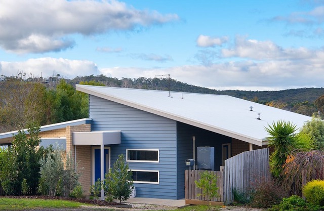 Halcyon - Stylish 2 bedroom Pet Friendly Villa!