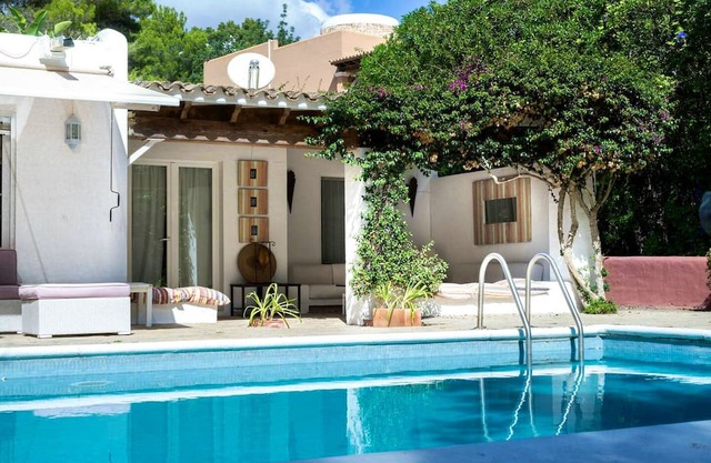 Homerez - Spacious house 4 km away from the beach for 8 ppl. with swimming-pool