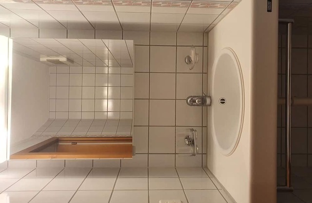 Cosy apartment for 4 guests with WIFI, TV, terrace, pets allowed and parking