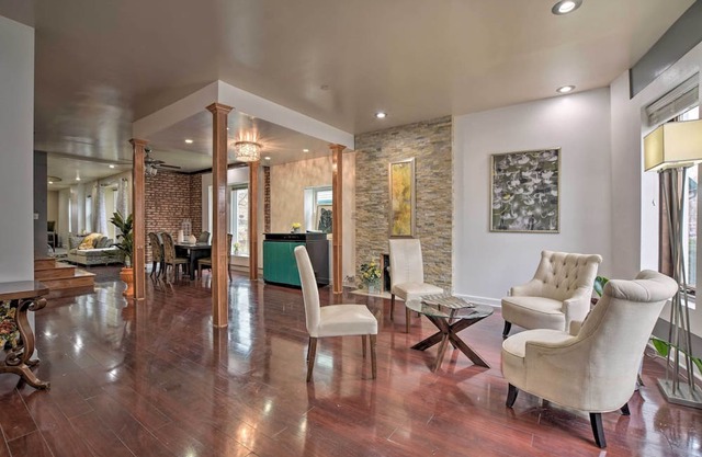 Historic Chicago Home < 1 Mi to Lake Michigan