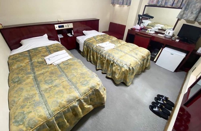 Twin room nonsmoking 3minute walk from JR Mi / Mihara Hiroshima