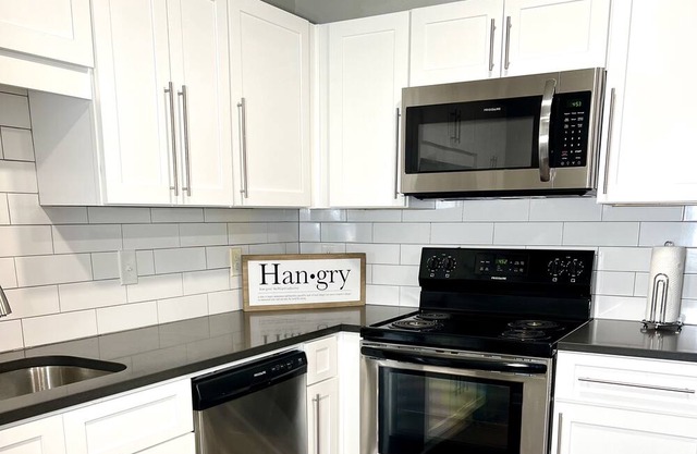 Spacious 2 Bedroom Unit in Atlanta!