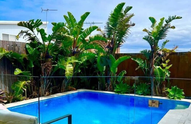 Resort Style home close to Beach with Pool & Sauna