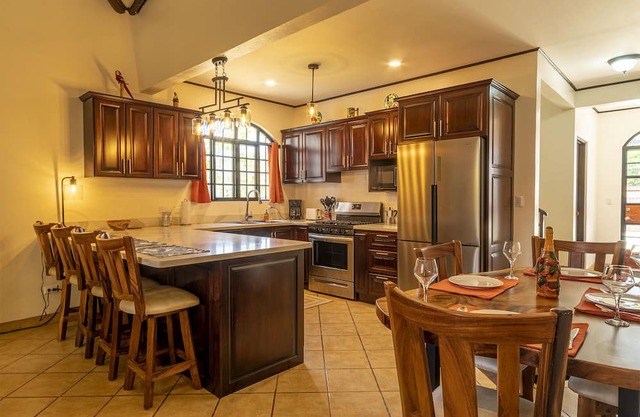 Villa Meilleur · Stylish Coastal Escape with Pool