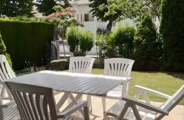CASA PARA 8 PERSONAS A 5 MINUTOS DE LA PLAYA