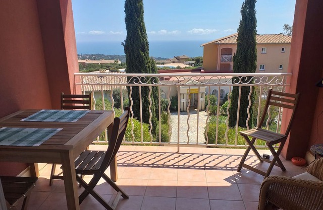 Apartment Le Hameau des Issambres, sea view of the Gulf of St Tropez