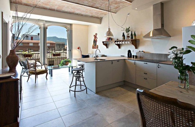 Vidrier, apartamento con acceso a piscina interior