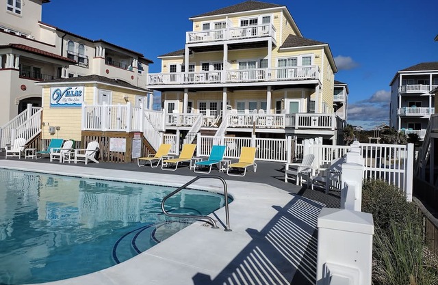 Frente al mar 5 BR Townhouse - Piscina, jacuzzi privado, y la playa!