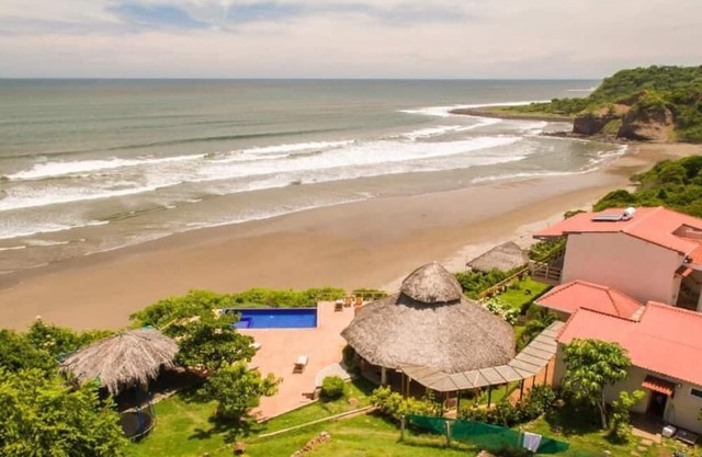 Hotel y Restaurante Leones Marinos