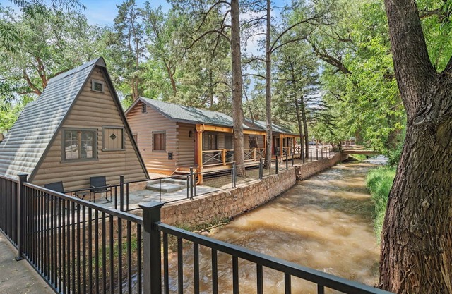 Timber Lodge Cabins 30