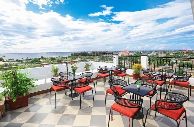 Hacom Galaxy Hotel