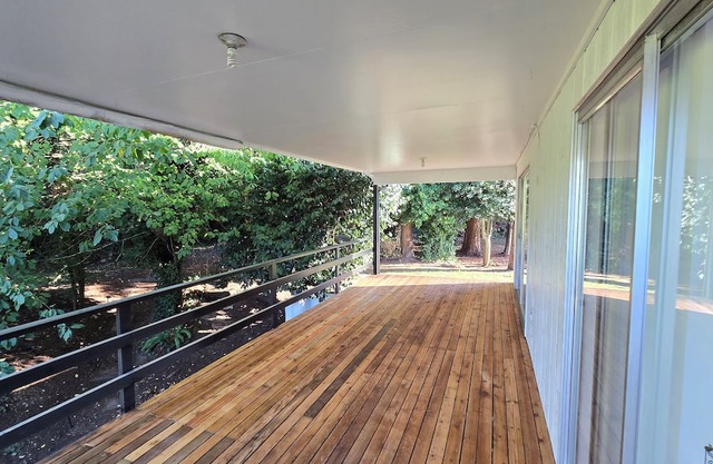 Newly Renovated 2BR / Wifi-Entertainment Included / Near WA State Fair