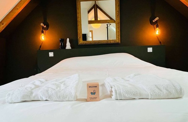 Nice apartment with balcony near the beach