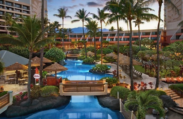 Spectacular Resort on gorgeous Kaanapali Beach