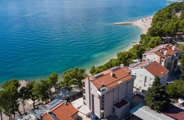 Makarska Beach Apartments Lucija 402P (2 + 2)