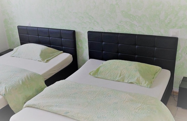 Appartamento Superior con 2 Camere da Letto e Giardino