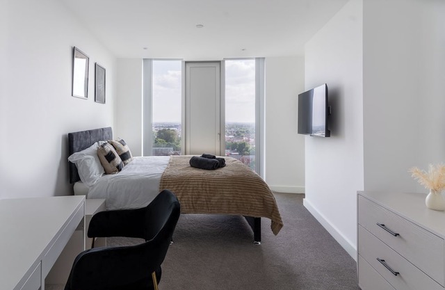 Experience luxury living in Manchester’s Deansgate with Staycasa Accommodations