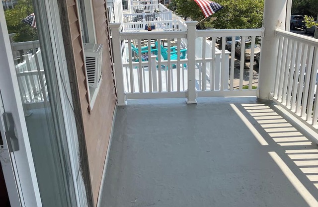 1BR apartment near the beach