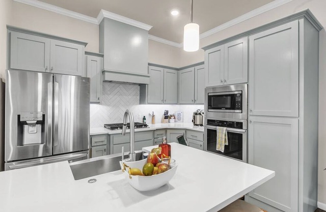 NEW LISTING! Newly Built 3BR Getaway in Edmond by RedAwning