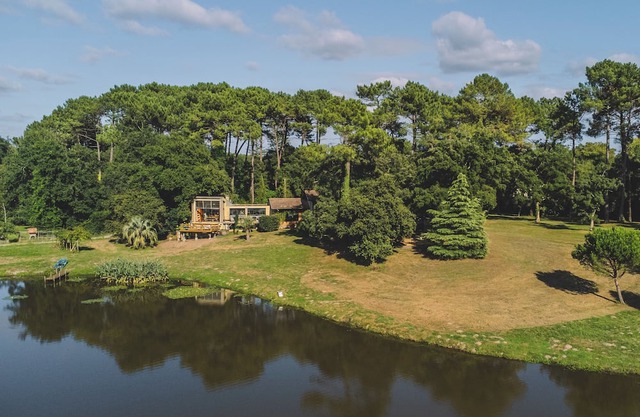 Exceptional Architect Villa with it's private lake on 20 Acres