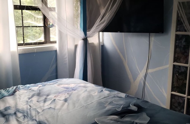 Riverdell Arts Treetop Room