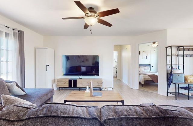 Pet-Friendly 3-Bed, 2-Bath Fenced House Near Ft. Campbell, KY