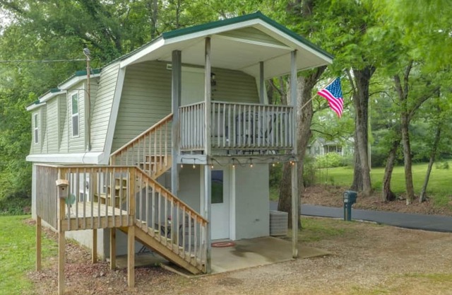 Charming barn with AC and WiFi in nice Culleoka