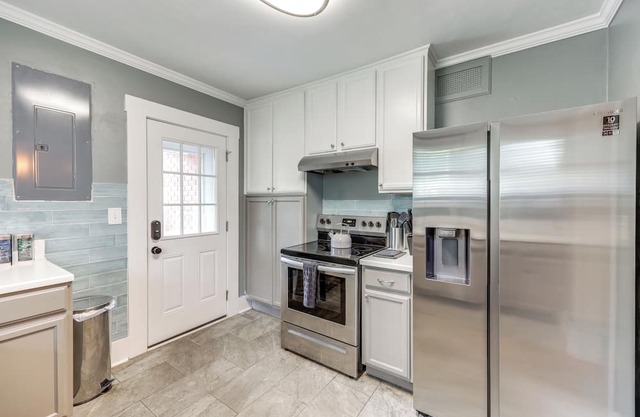 Updated Jacksonville Home < 1 Mi to St Johns River