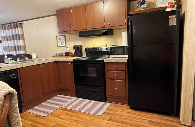 NEW Fishin’ Hideaway at Toledo Bend