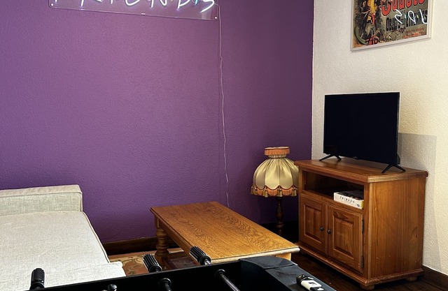 Chez Monica et ses Amis à Nancy - Plongez Dans L'univers de la Série Friends