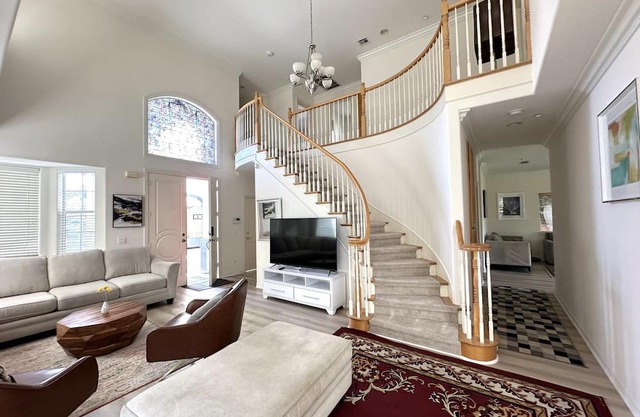 W-5 R/4.5 B large house