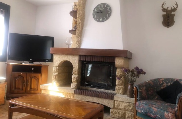 Maison Dans un Village Classé Avec Cheminé