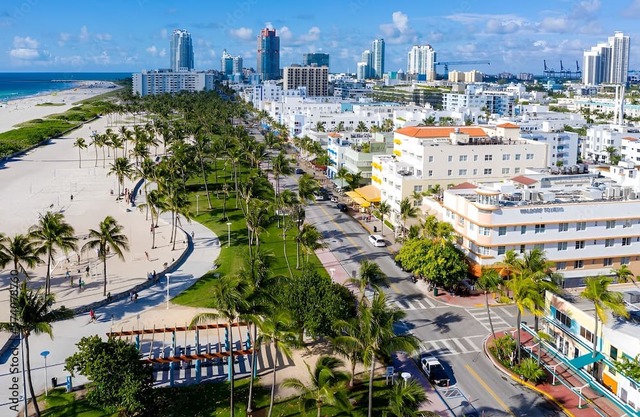 Habitación Privada cerca del Aeropuerto de Miami – Estacionamiento Gratis