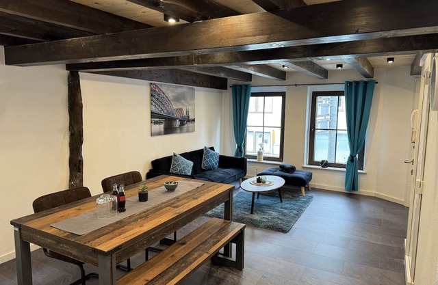 4711 Suite - Stilvolle, Einzigartige und Zentral Gelegene Ferienwohnung