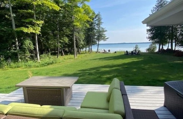 Lakeshore Luxury Home in Sister Bay!