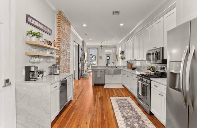 Beautiful 3 bed 2 bath Home in Uptown New Orleans