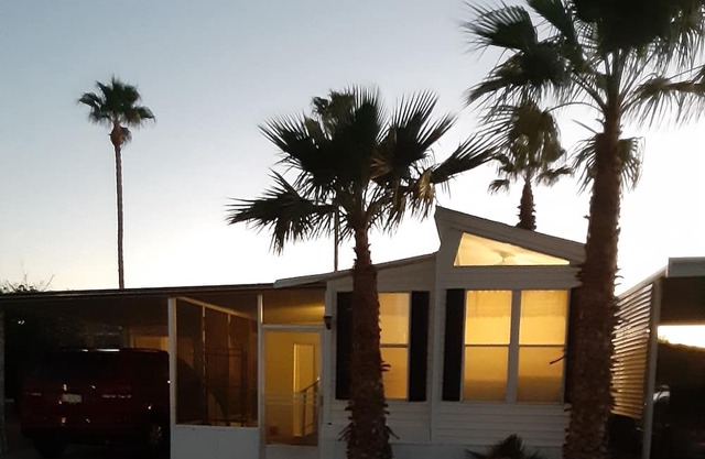 Descubra por qué Voyager RV Resort es un lugar de vacaciones muy buscado.