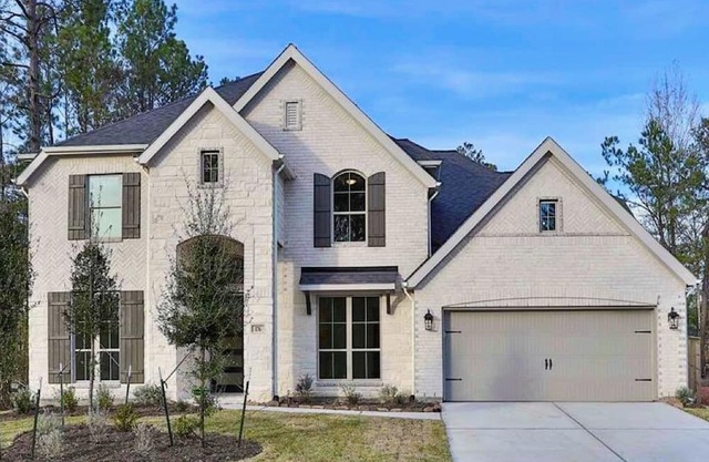 Hermosa casa de 6 habitaciones y alberca en Woodforest a 15 mins de Woodlands!