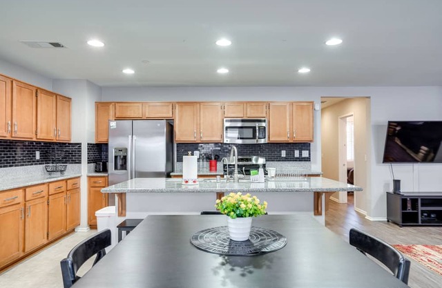 Lake Elsinore Home w/ Fenced-In Yard & Fire Pit!