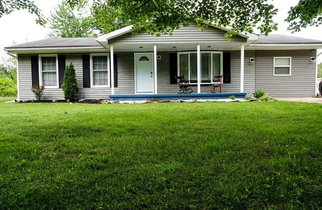 Relaxing County Home 2 Bedroom, 2 Bathroom