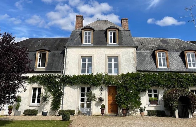 Suite familiar en el corazón del bosque de Montargis, cerca de Fontainebleau