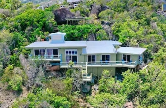 Cliffside Villa with Amazing Ocean Views & Pool
