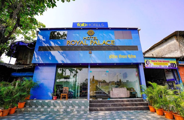 Fabhotel Royal Palace I