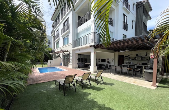 Laguna con piscina privada | Cama King | Duerme 9