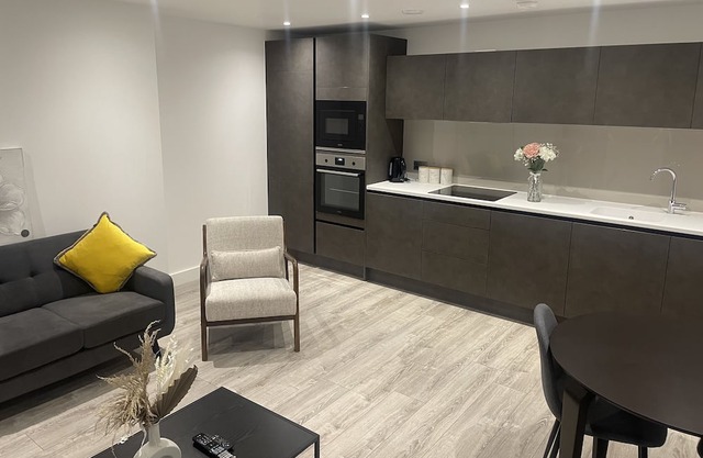 Mannie Deluxe Luxury Apartment