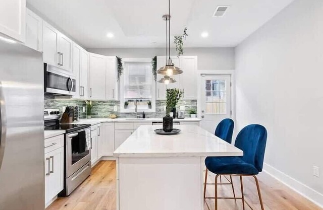 Luxury Philly Home | Pool Table | Private Roofdeck