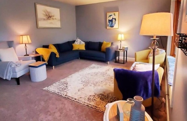 Relaxing Oasis-Centrally located Ann Arbor getaway