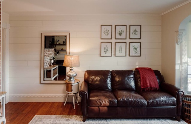 Cozy Farmhouse Apartment