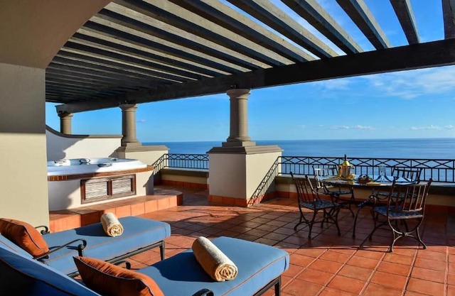 Luxury 2 Bedroom Ocean View Suite - Pueblo Bonito Sunset Beach Golf & Spa Resort