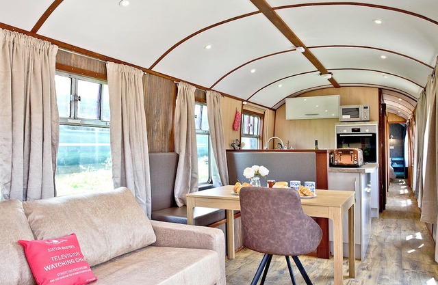 Brunel Boutique Railway Carriage 5